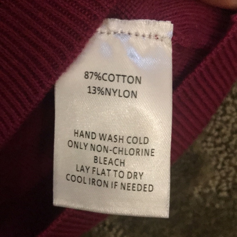 Sweater - Picture 9 of 9